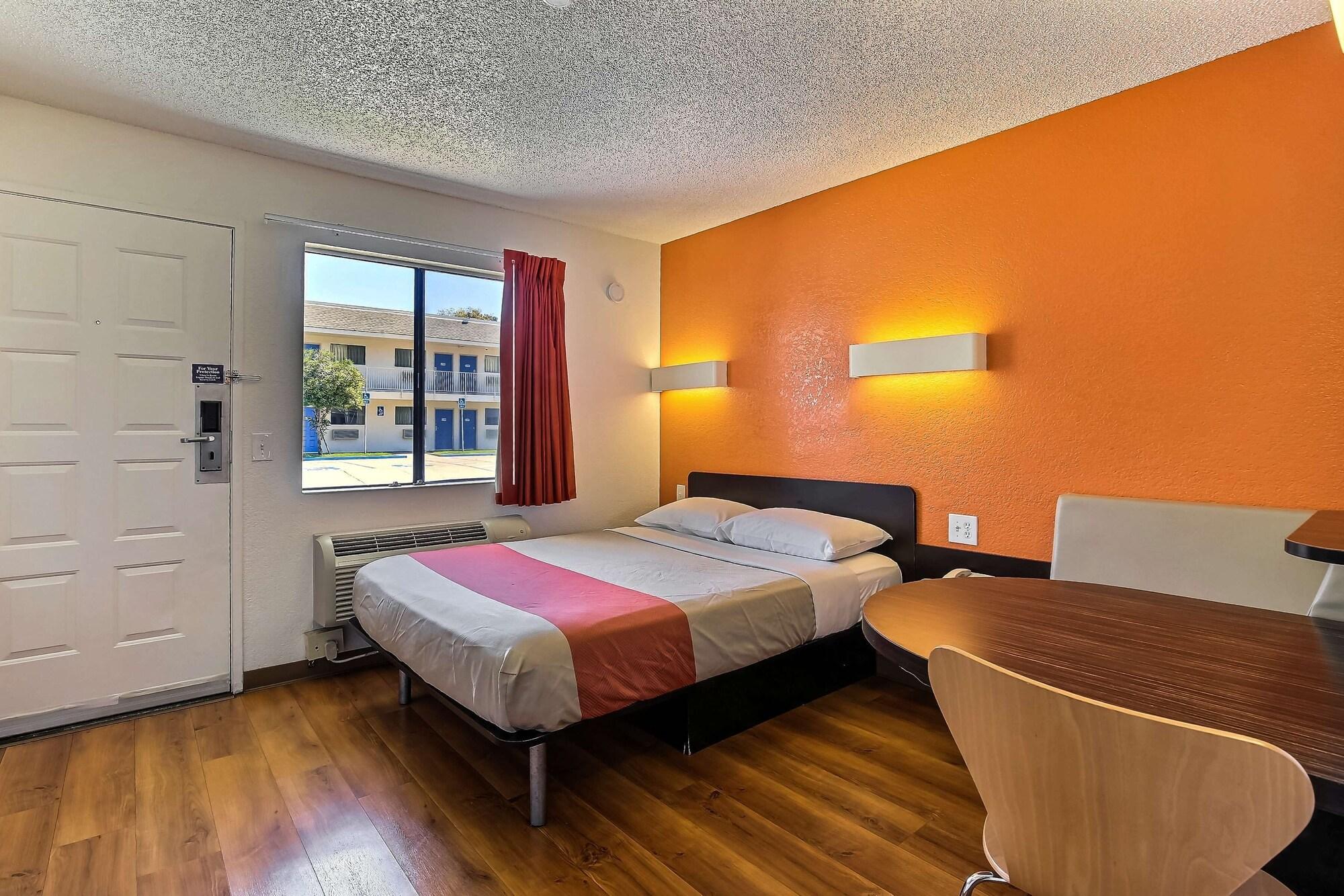 Motel 6-Oakland, Ca - Airport Exterior foto